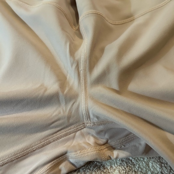 LuLu Mind over Matter WHITE leggings -10 - Picture 5 of 5